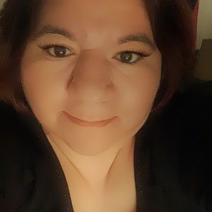 Meet your Posher, Delicia